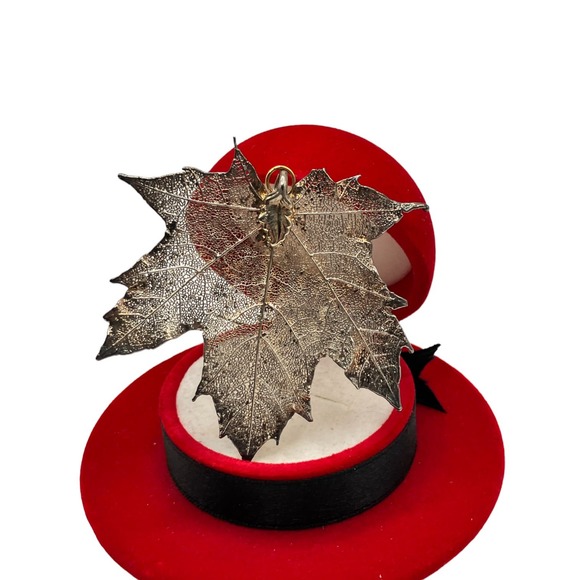 Blattrausch Canadian Maple Antique-Brass 2 5/8 Inch Pendant! - Picture 2 of 10